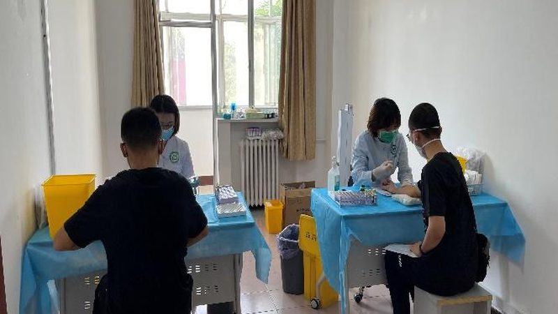 肝功能检查主要包括以下项目：
